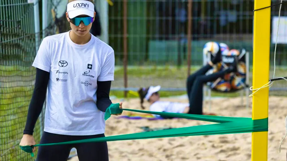 Mäder and Kernen impress with strong start to the season - Gallery. Leona Kernen (front) and Joana Mäder started the season with convincing performances at the Elite16 tournaments in Brazil