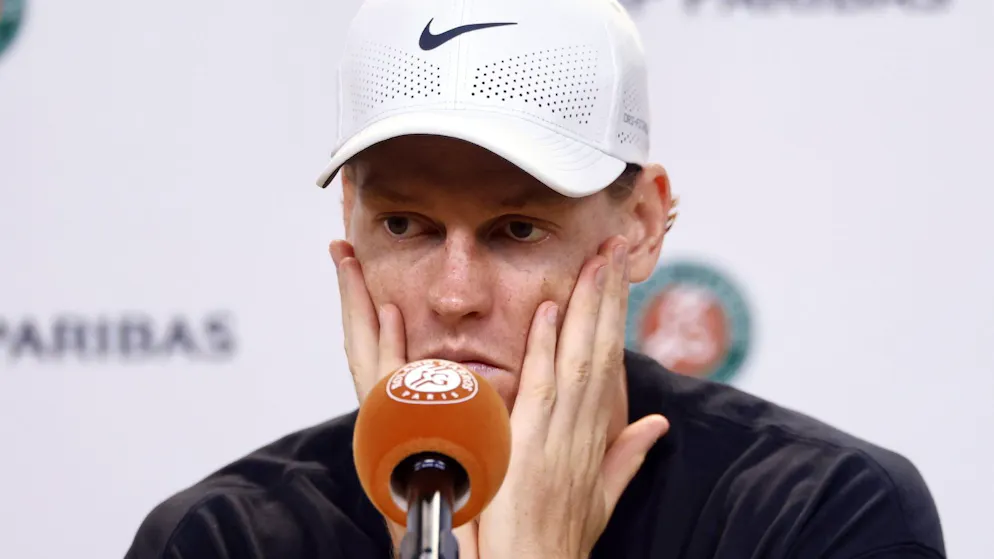 Roland-Garros. «Personne n'est un robot» - Sinner dédramatise l'inexplicable