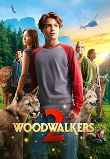 Filmplakat zu Woodwalkers 2 mit Jugendlichen und Tieren in einer Berglandschaft.