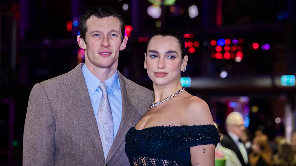 In Sicilia. Anticipate le nozze di Dua Lipa e Callum Turner, ecco tutti i dettagli dell'esclusivo evento