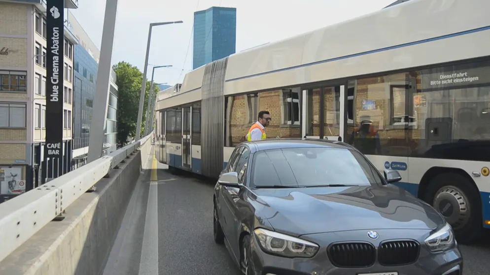 Bei dem Unfall wurden insgesamt fünf Personen verletzt. 