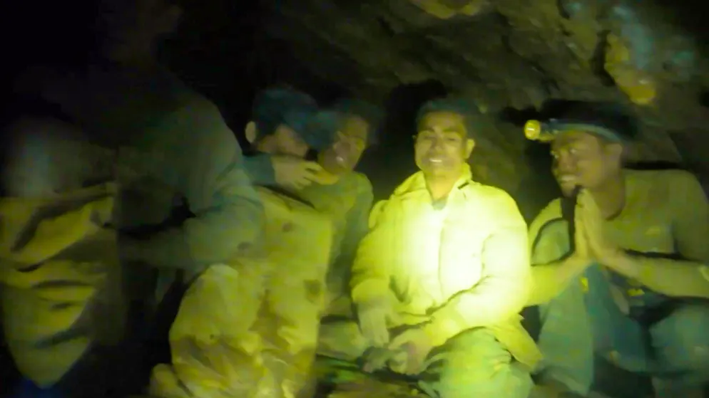 Jubilation in Laos: gold prospector rescued from cave after ten days - Gallery. According to experts, the trapped gold seekers are considered to be physically and mentally very stable.