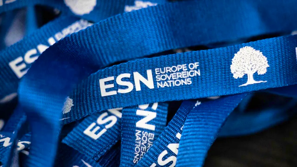 ARCHIVE - The logo of the European party ESN Europe of Sovereign Nations on lanyards at the state party conference of the AfD Saxony at the exhibition and event park in Löbau. Photo: Sebastian Kahnert/dpa