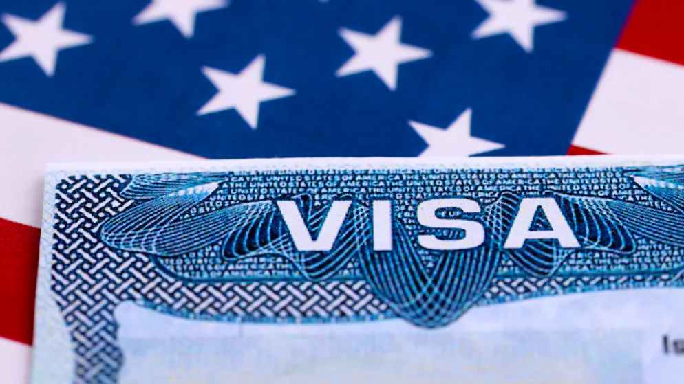 Green Card. Sous la pression de l'opinion, Washington fait marche arrière sur une règle controversée