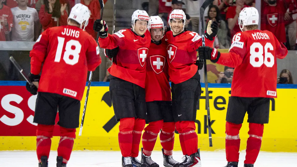 Swiss field hockey party in Zurich. The national team defeats Norway and reaches the World Championship final for the third time in a row!