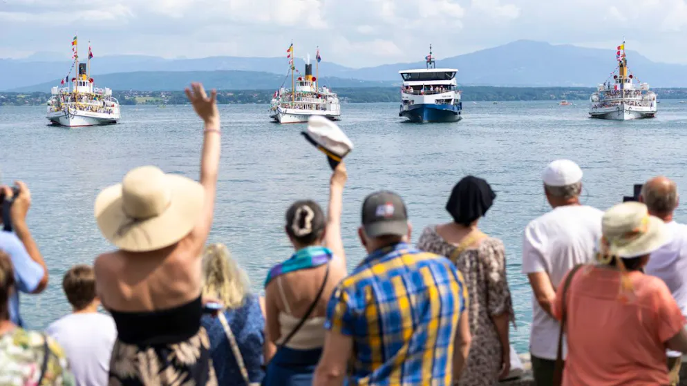 Tausende erfreuten sich am Sonntag an der Schiffsparade auf dem Genfersee.