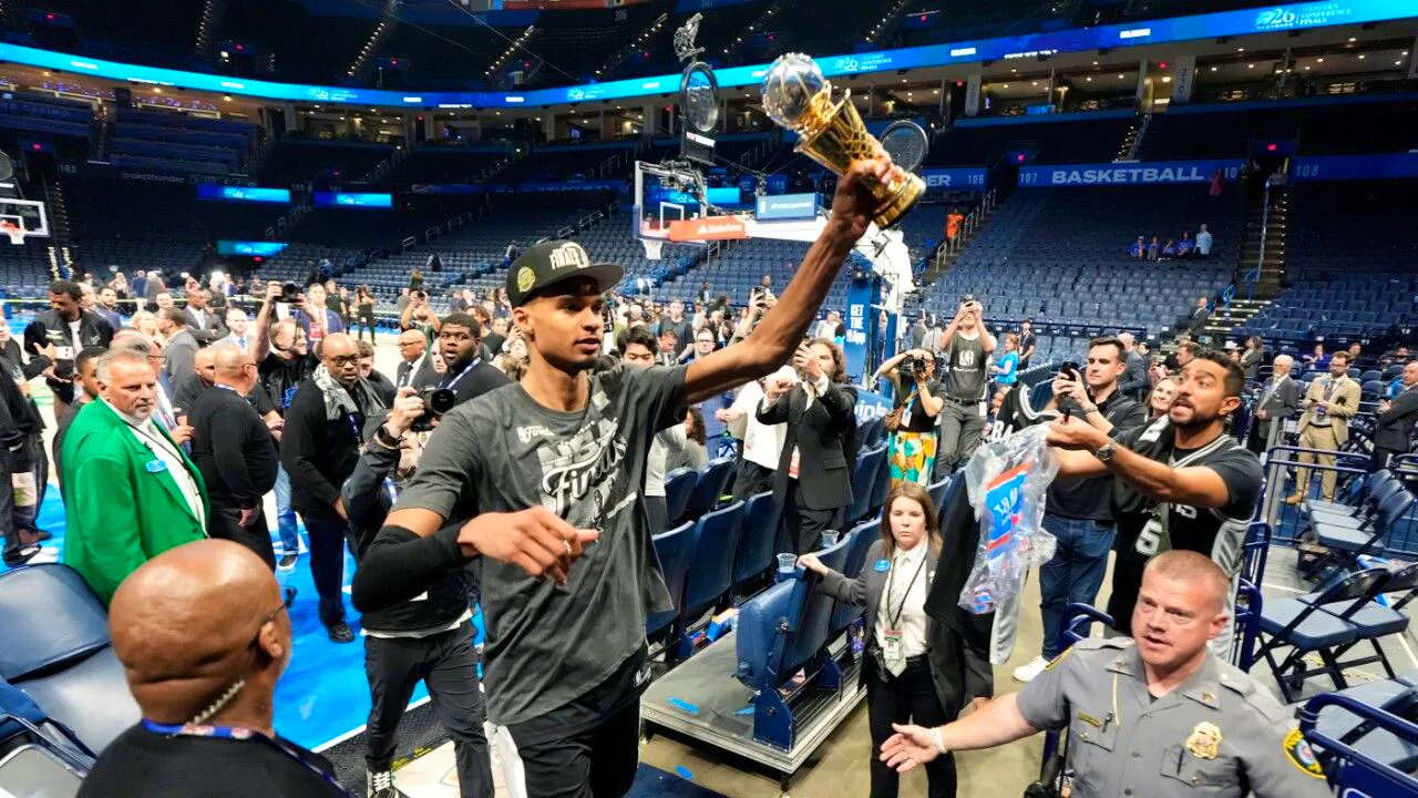 Basketball. Spurs schalten OKC aus und folgen Knicks in den NBA-Final