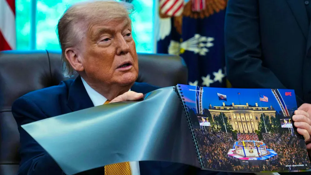 Du pain et des jeux : Donald Trump présente le 6 mai une image de l'arène dans laquelle des combats auront lieu devant la Maison Blanche le 14 juin.
