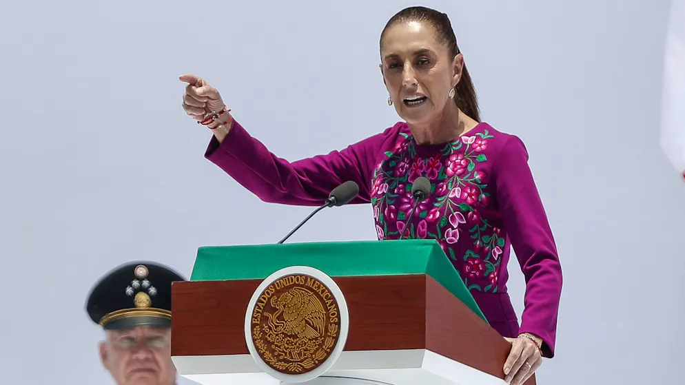 Mexikos Präsidentin Claudia Sheinbaum bei ihrer Rede am Sonntag in Mexiko-Stadt.