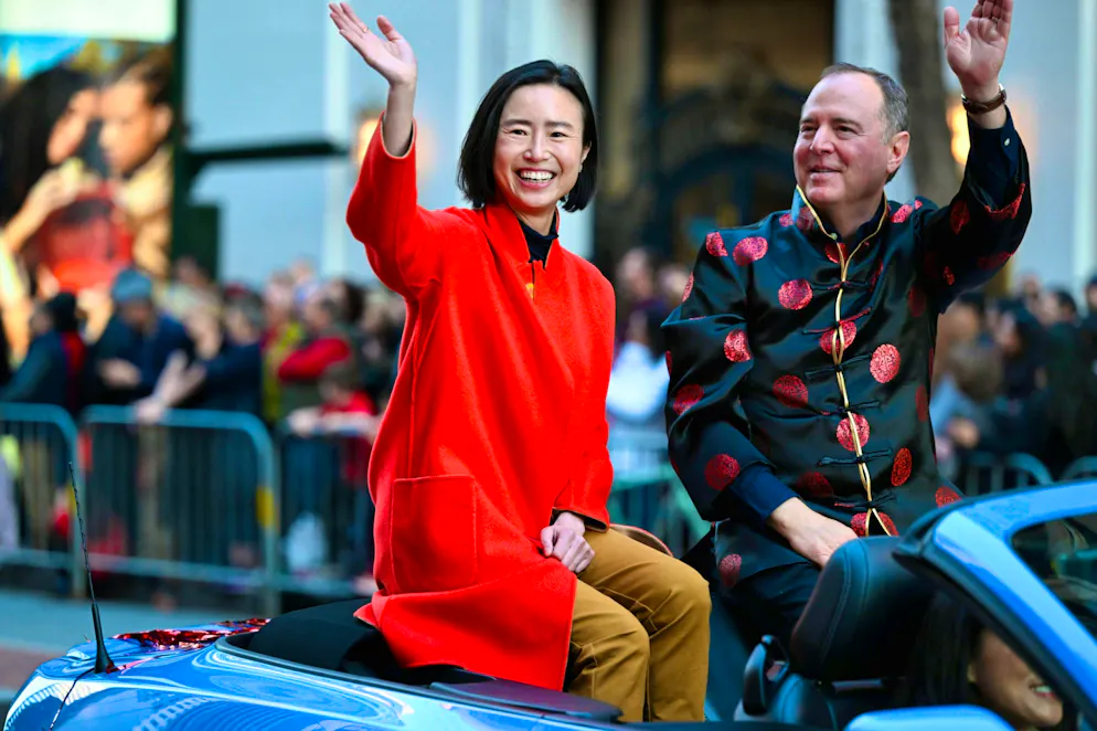Councillor Connie Chan belongs to the progressive wing of the Democratic Party. She is particularly committed to workers' rights, trade unions, affordable housing and social justice.