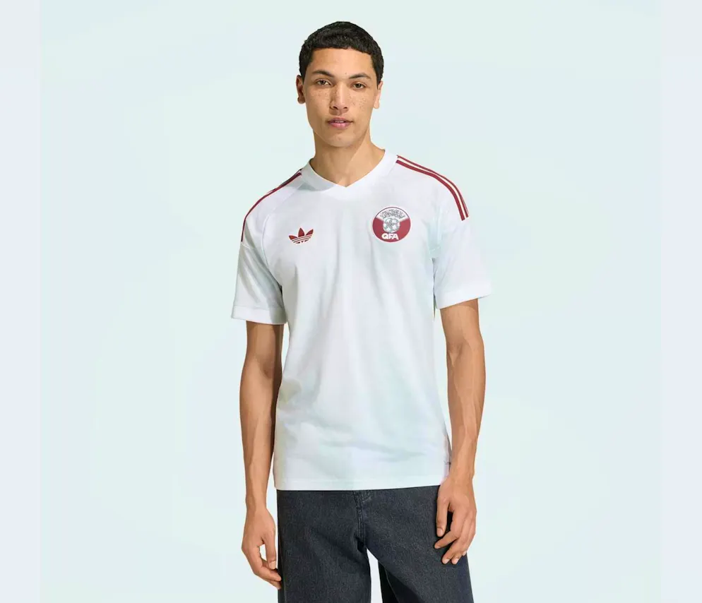 These are the jerseys of the World Cup participants. The away jersey of Qatar.