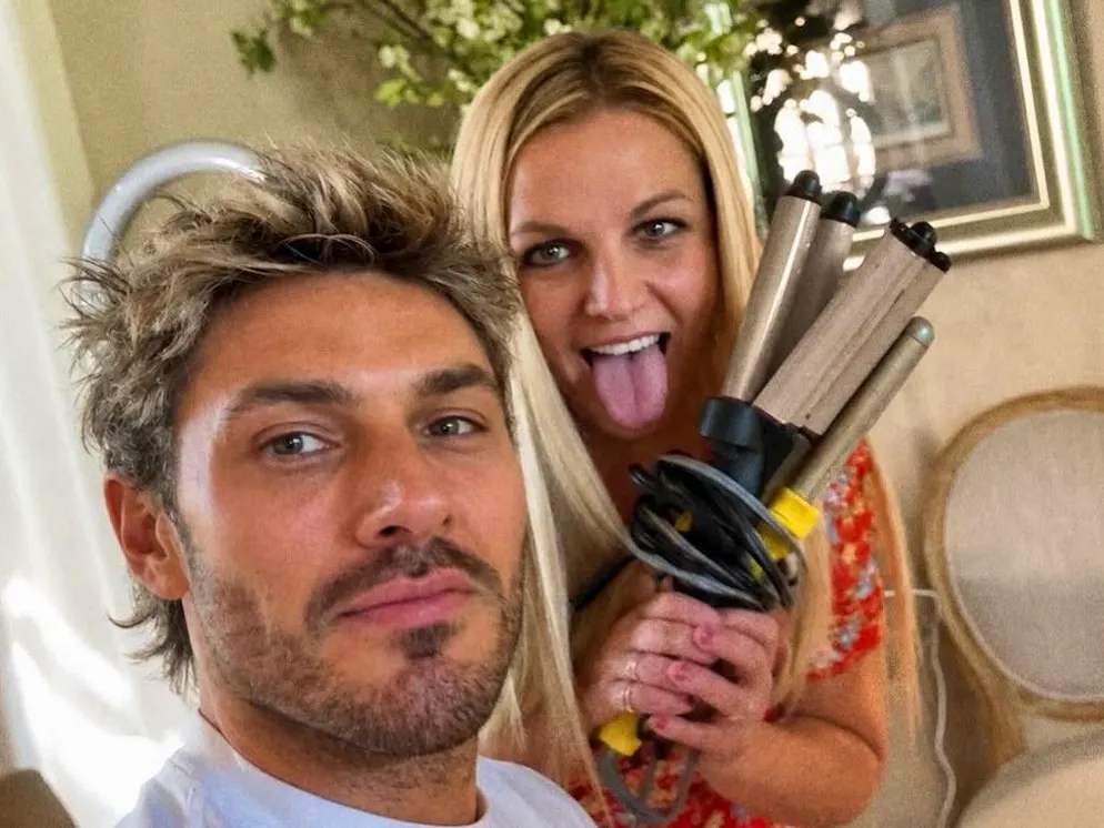 Britney Spears a adopté une nouvelle coiffure très chic.