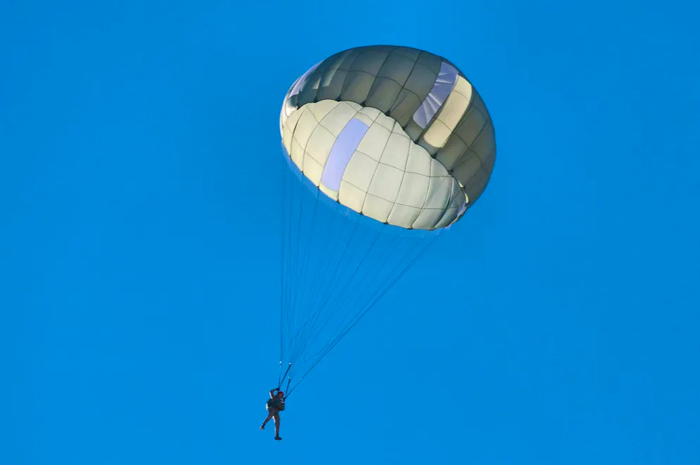 Spain's crown princess is now also a paratrooper - Gallery. The heir to the Spanish throne is considered to be prudent and determined.