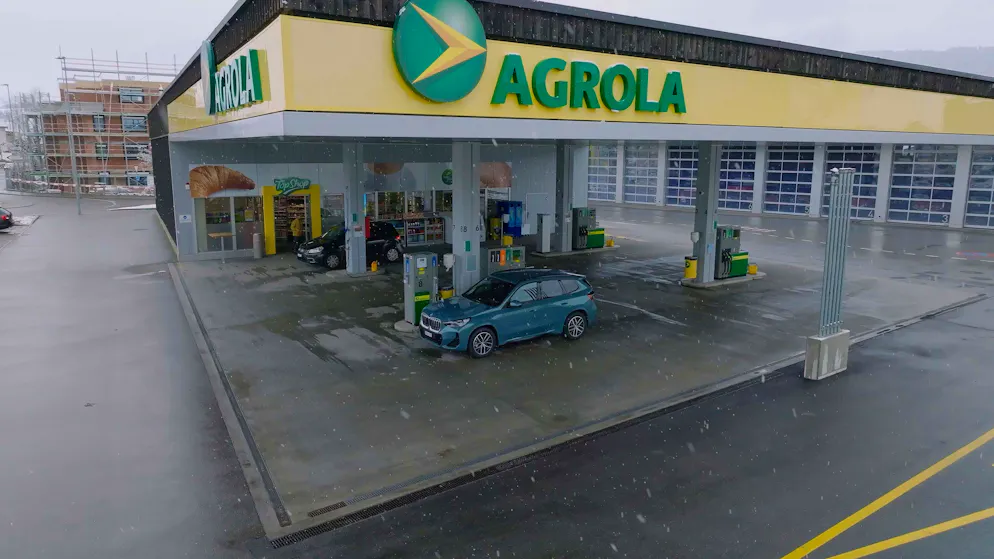 Die Agrola Tankstelle in Konolfingen hat eine HVO-Zapfsäule.