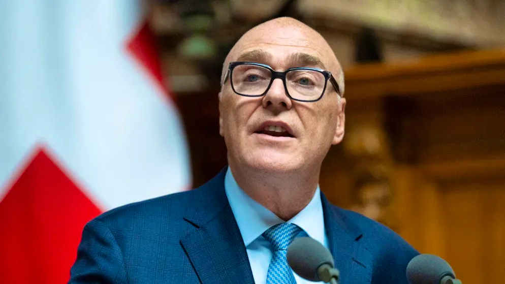 Defense Minister Martin Pfister assured that the new law does not permit general surveillance of the population. (Archive image)