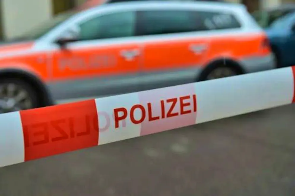 A man in the canton of Thurgau stabbed another man in a store.