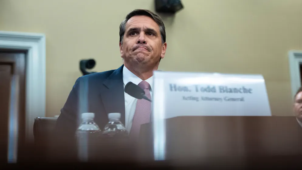 Der amtierende Justizminister Todd Blanche am Dienstag bei seiner Befragung im US-Kongress.