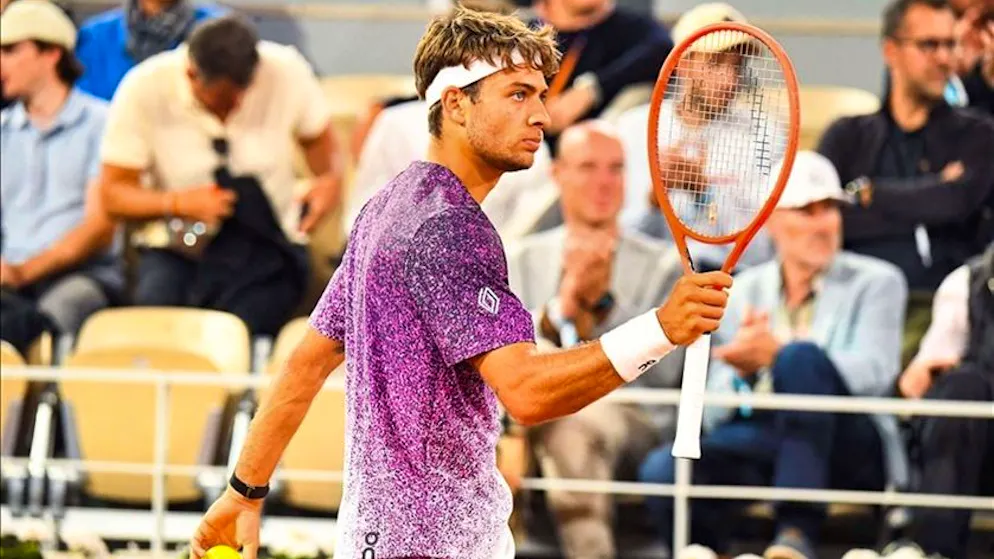 Tennis. L'italiano Cobolli vola in semifinale a Parigi