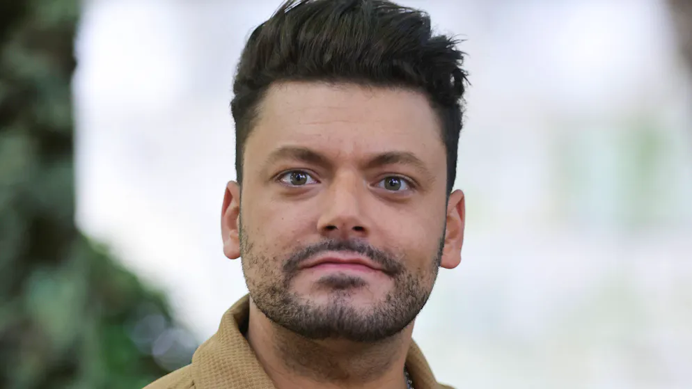 «Tu es très, très drôle, très sympa». Kev Adams s'illustre dans une célèbre émission télé américaine