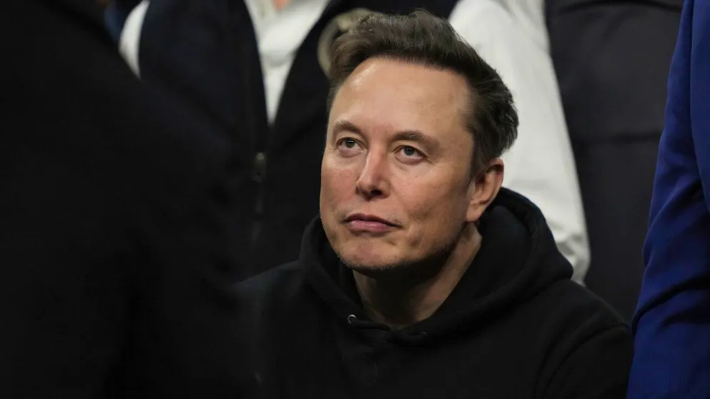 Rassistische Proteste in Belfast. Musk hat Beiträge Rechtsextremer millionenfach verbreitet