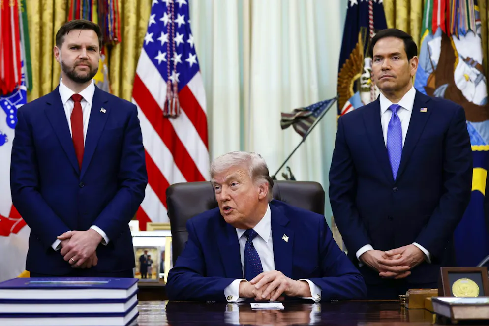 Da sinistra il vice presidente JD Vance, il presidente Donald Trump e il segretario di Stato  Marco Rubio 