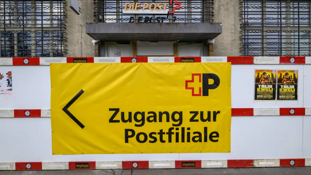 Il 98,3% della popolazione svizzera può raggiungere uno sportello in 20 minuti. (Foto simbolica)