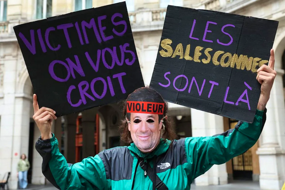 Le collectif veut «annuler les représentations prévues jusqu'à dimanche», date du dernier spectacle.