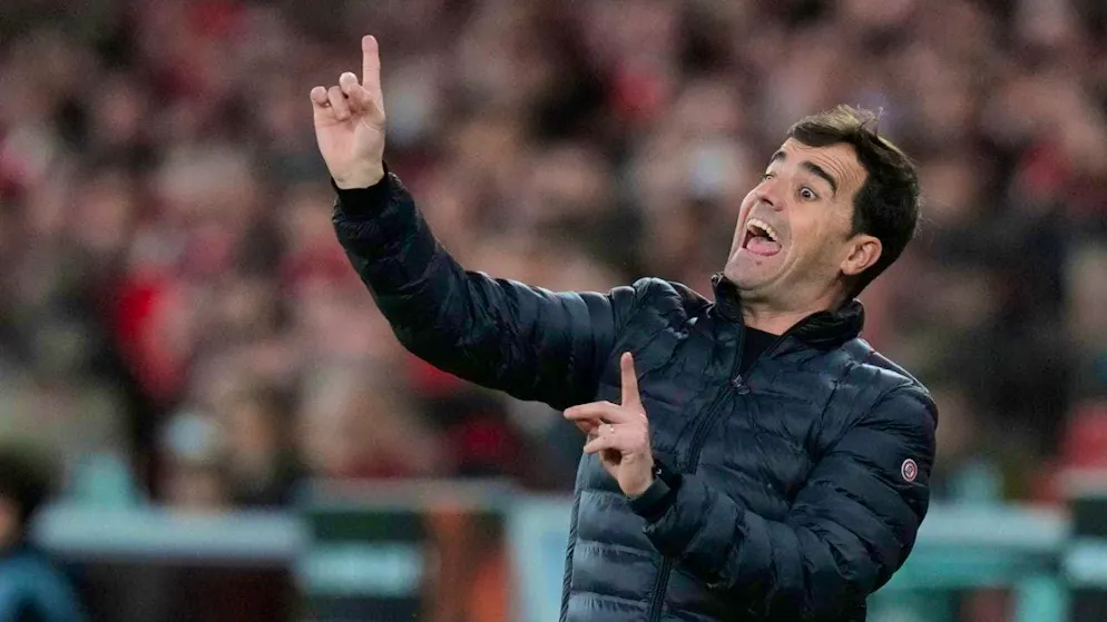 Carles Martinez is the new coach of Bayer Leverkusen