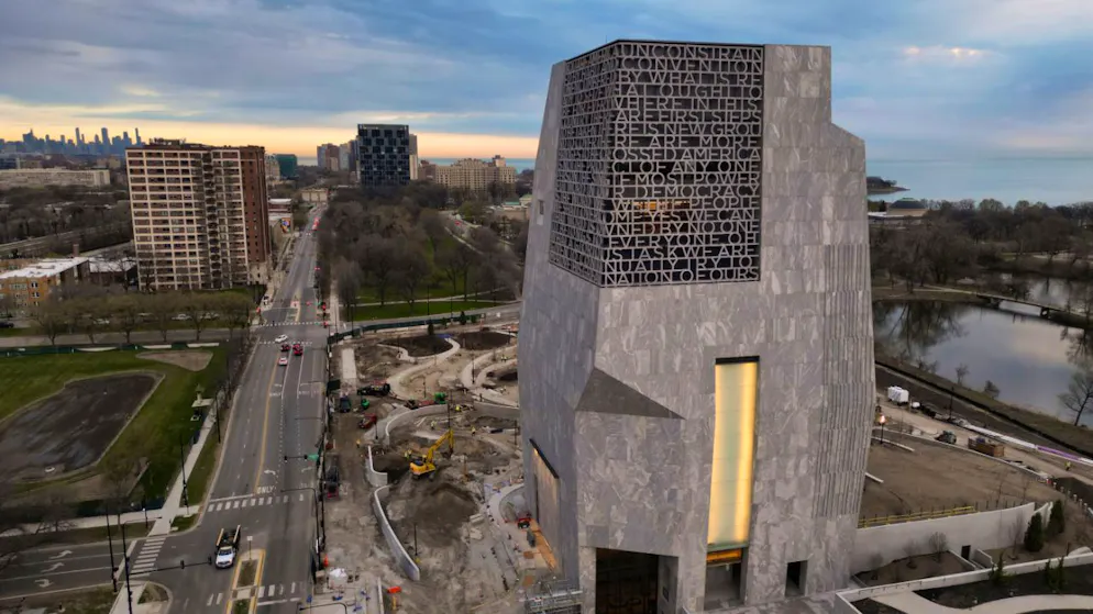 ARCHIV – Eine Luftaufnahme des Obama Presidential Center. Foto: Erin Hooley/AP/dpa