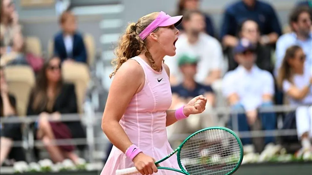 Tennis femminile. Mirra Andreeva batte Maja Chwalinska in finale e vince il Roland Garros