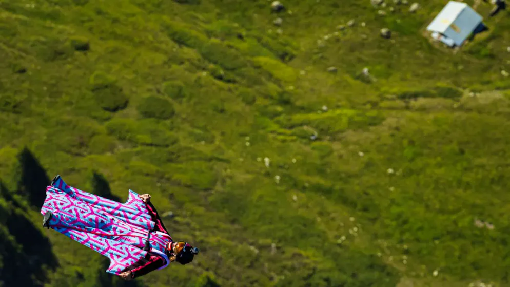Canton de St-Gall. Un adepte de wingsuit se tue près de Vättis