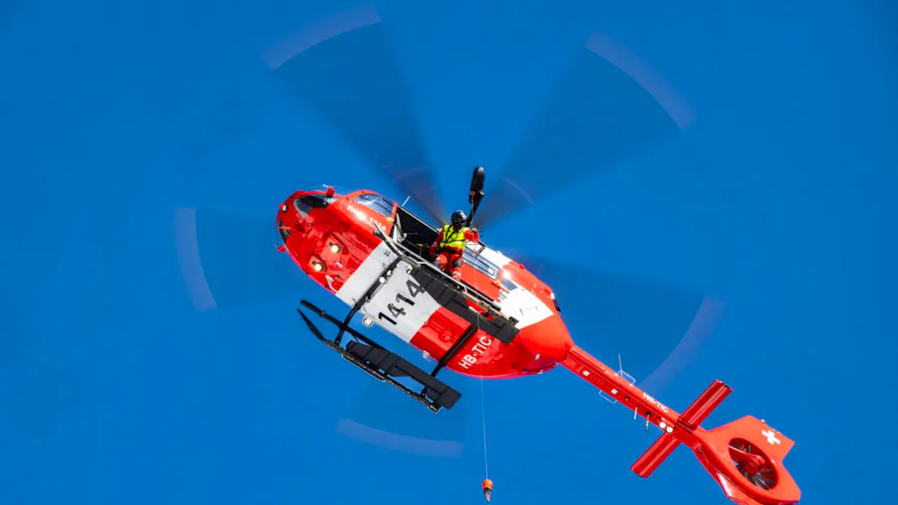 canton San Gallo. Si lancia con la tuta alare, ma precipita nel vuoto a Vättis: morto un uomo