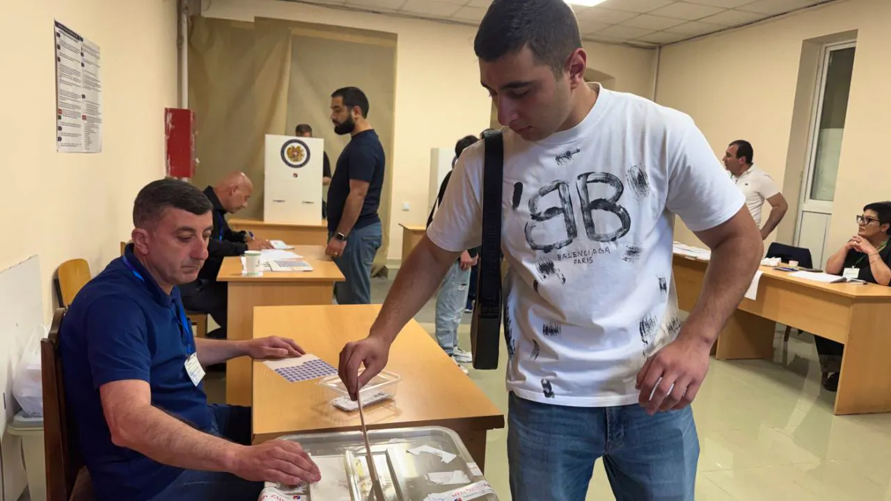 Russia. Election day in Armenia begins with arrests