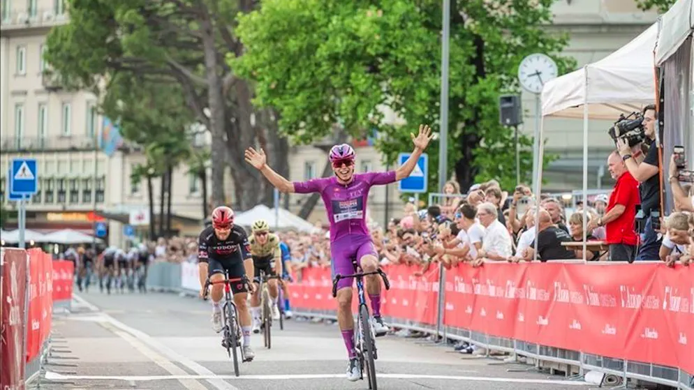 Ciclismo. Il francese Magnier vince l'Axion Summer Ride 2026 a Lugano