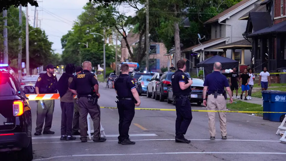 Stati Uniti. Sparatoria durante una rievocazione storica in Ohio, almeno 12 feriti