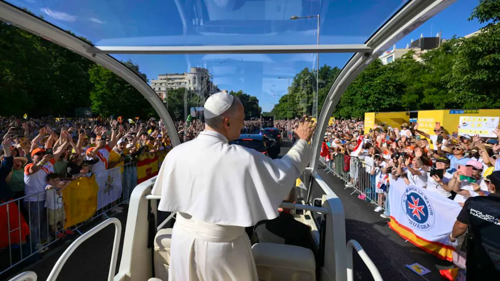 In visita a Madrid. Le vittime degli abusi sessuali al Papa: «Ascolti tutte le voci»