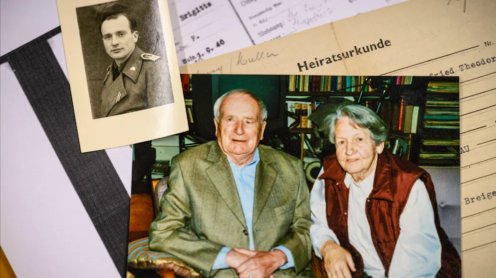 Des archives ressortent. «Ma grand-mère avait vu ce que faisaient les nazis. Pourtant elle a décidé d'adhérer»
