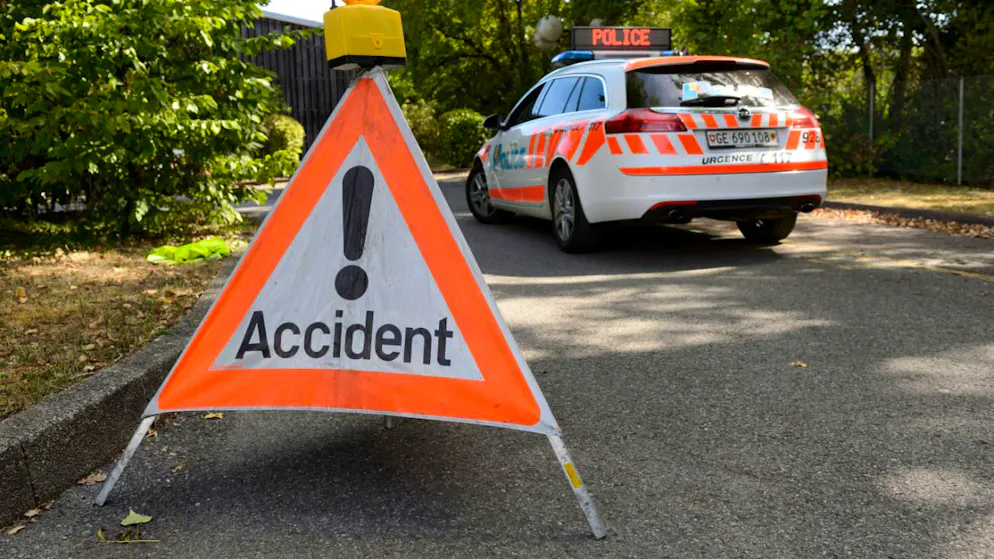 Pronostic vital engagé. Une motocycliste grièvement blessée dans une collision à Collonge-Bellerive