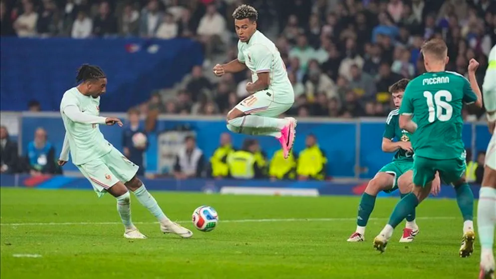 Calcio. Francia, Olise suona la carica con una tripletta contro l'Irlanda del Nord