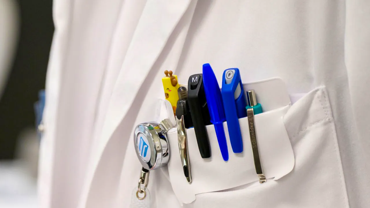 Gesundheit. Ärztinnen und Ärzte arbeiten nach wie vor viel zu viel