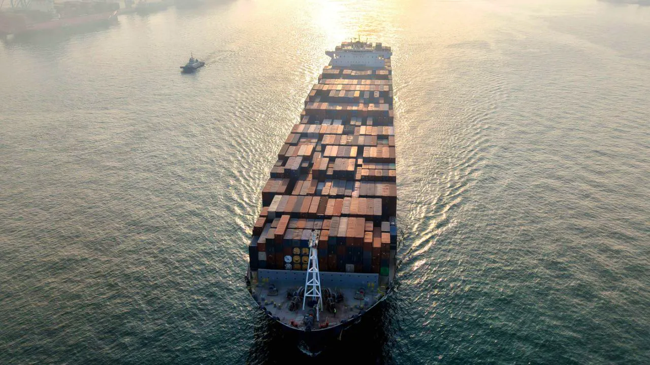 National economy. China's foreign trade grows significantly despite Iran uncertainty