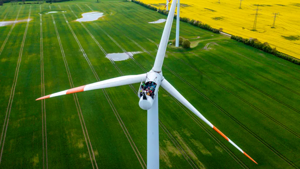 bluewin.ch - Wind power and electric cars - Europe's way out of the energy crisis?