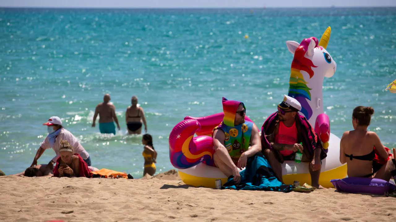 Tourism. EU Commission wants to strengthen islands and coastal regions