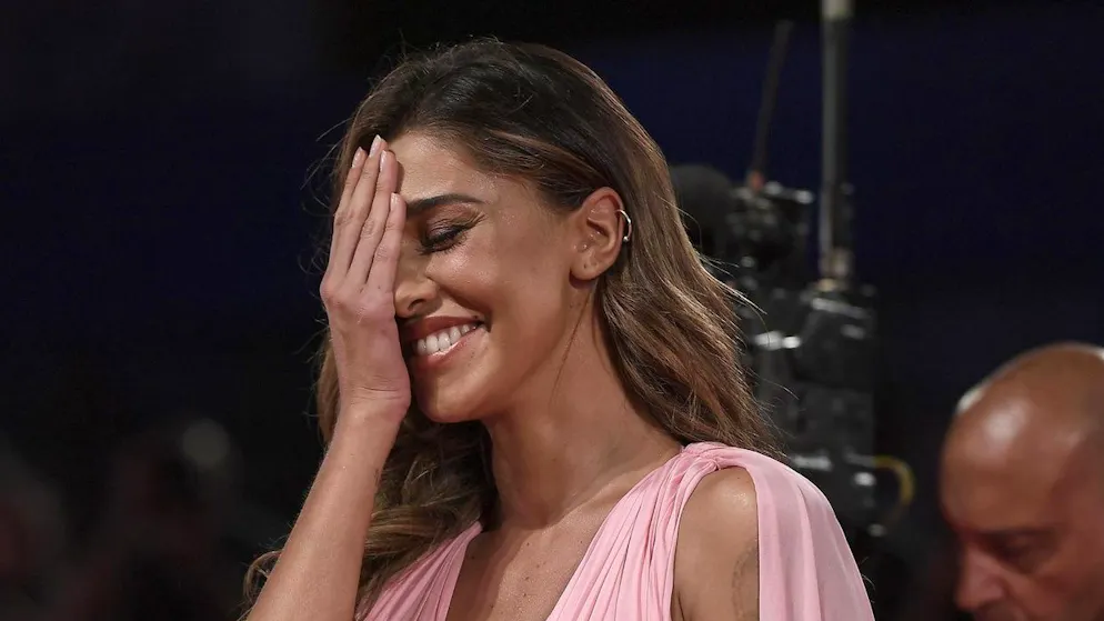 Le nuove indiscrezioni. Svolta nel caso degli incidenti di Belen Rodriguez: denuncia e patente ritirata?