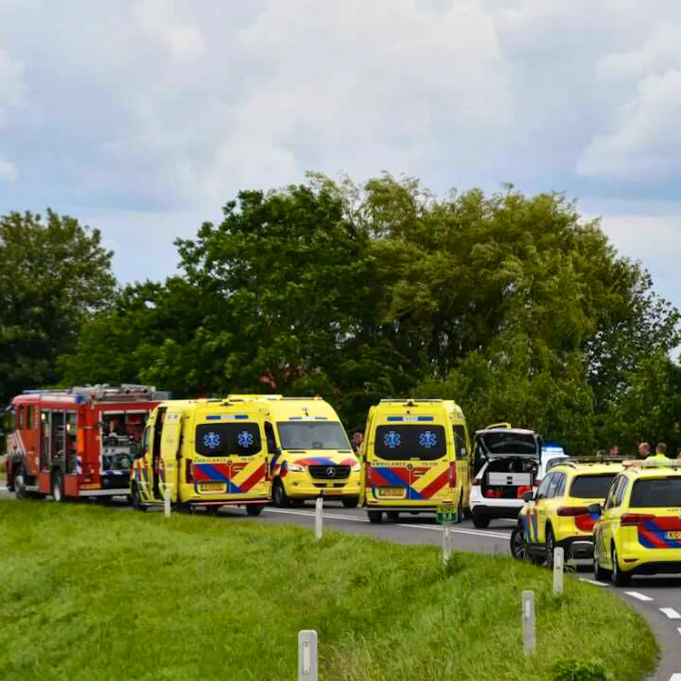 Schwerer Unfall in Holland. Auto rast in Schülergruppe – vier Tote