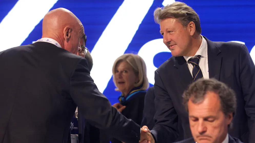 A nail-biting election in the ski world. Eliasch has lost his position as FIS President – Ospelt takes his place