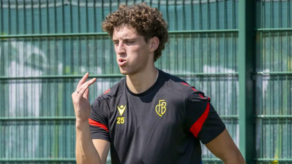Transfer-Ticker. Inter-Abschied wohl fix: Zieht es Sommer in die Niederlande? ++ Van Breemen verlässt Basel