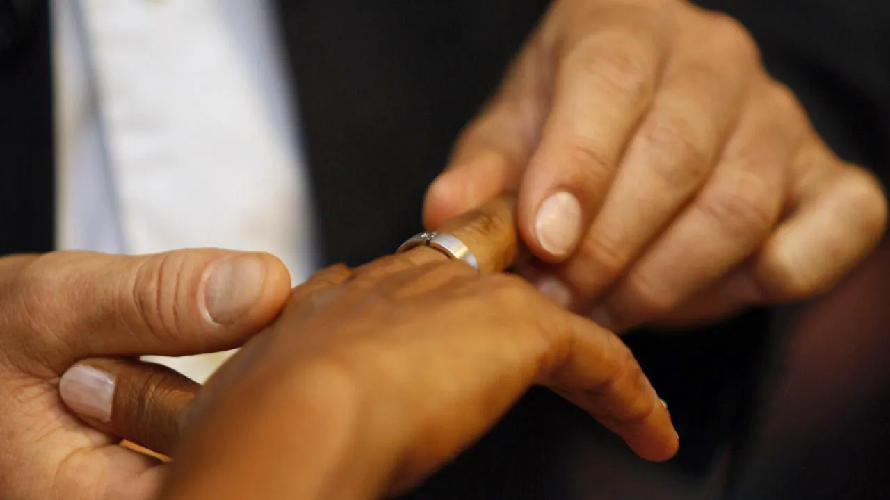 Sessione. CN: il ricongiungimento familiare sarà limitato