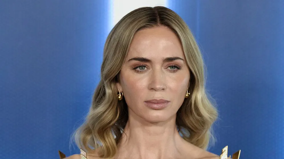 Cinema. Emily Blunt rivela la preparazione estrema per «Disclosure Day»: «Niente musica per mesi»