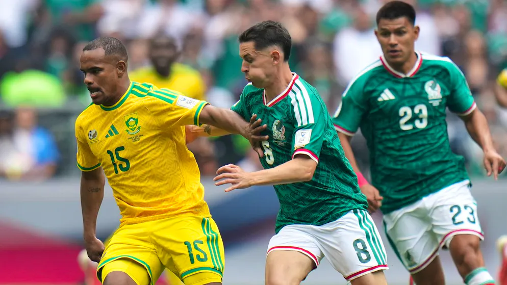 Live updates from the opening match. Mexico leads deservedly—can South Africa respond after the break?